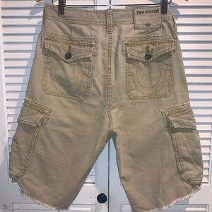 True Religion Cargo Utility military style shorts Men’s size 29 tan